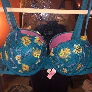 cute victoria secret bra